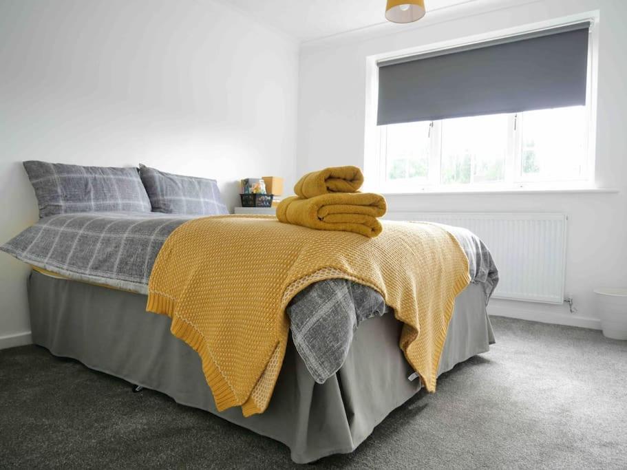 Cosy Four Bed Property With En-Suite Near To Nec Birmingham Airport And The City Exteriér fotografie